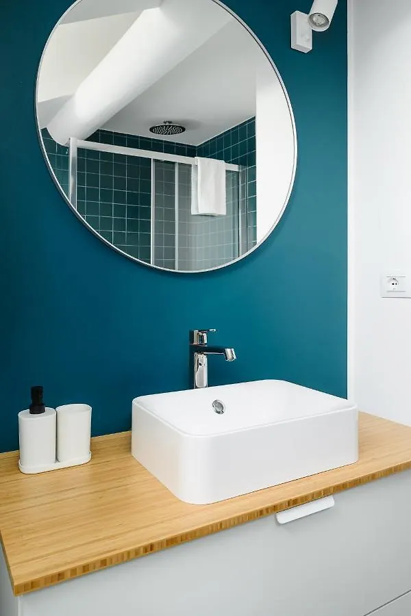 Design Attic Porta Venezia Centrale 65M2 - Self Check-In Milan 0*,  Italy