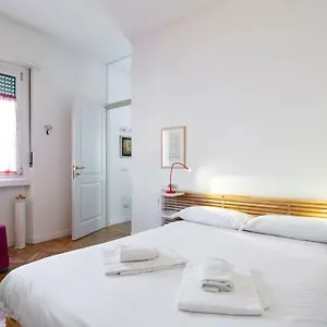 Lomazzo Flat , Milano Italia