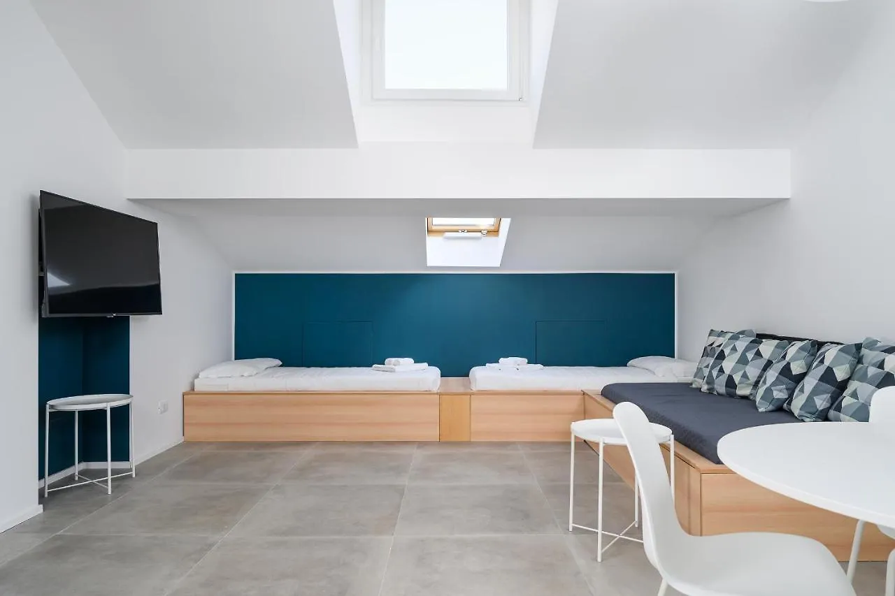 Design Attic Porta Venezia Centrale 65M2 - Self Check-In Apartment Milan Italy